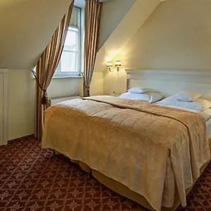 Augusta Am Kurfuerstendamm Berlin