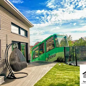 exklusives-ferienhaus-mit-bergbahn.stuttgart-hotel.com/